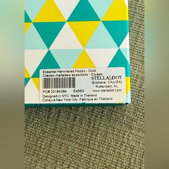 Stella and Dot Essential Large Gold Hammered Hoops Earrings - Picture 6 of 7